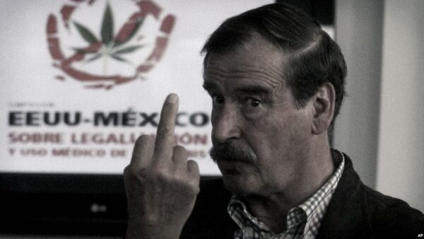 vicente fox señal dedo